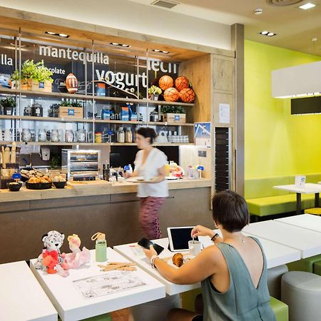 Ibis Budget Sevilla Aeropuerto Zewnętrze zdjęcie