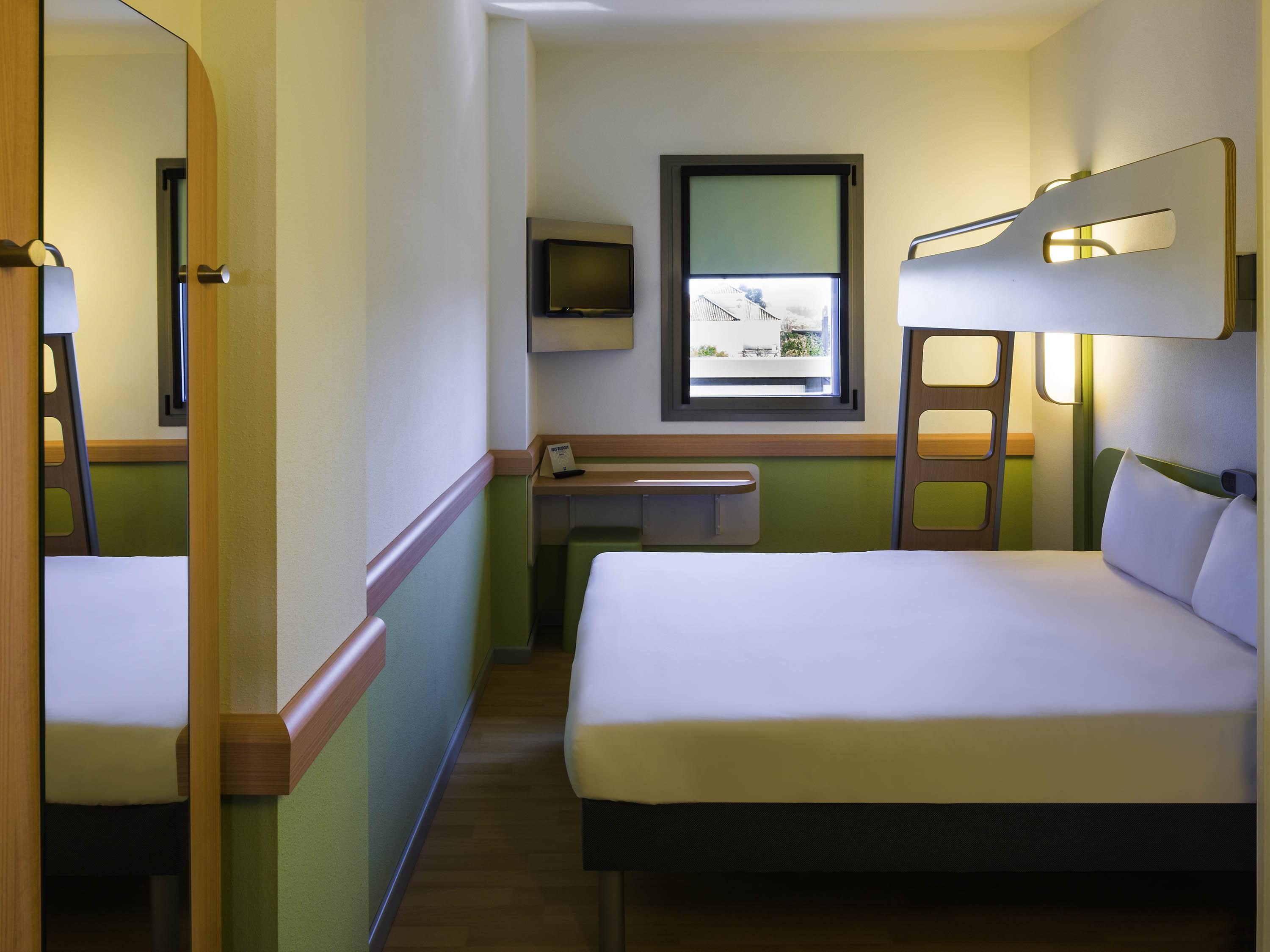 Ibis Budget Sevilla Aeropuerto Zewnętrze zdjęcie