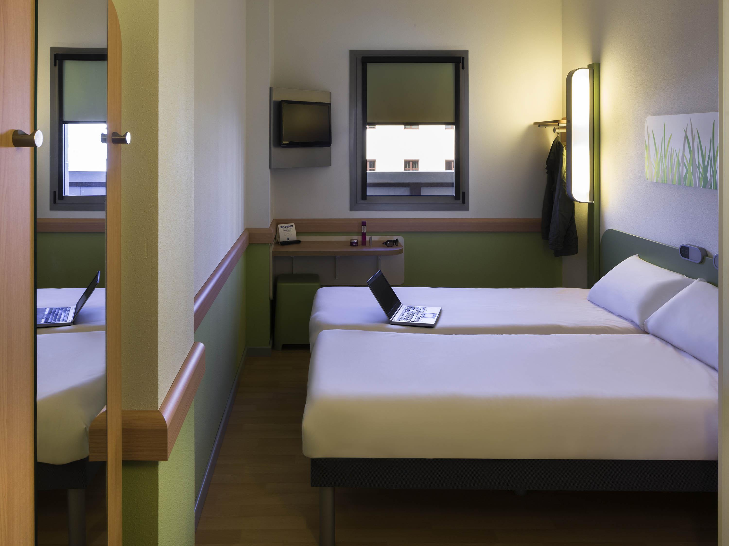 Ibis Budget Sevilla Aeropuerto Zewnętrze zdjęcie