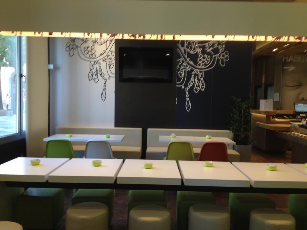 Ibis Budget Sevilla Aeropuerto Zewnętrze zdjęcie